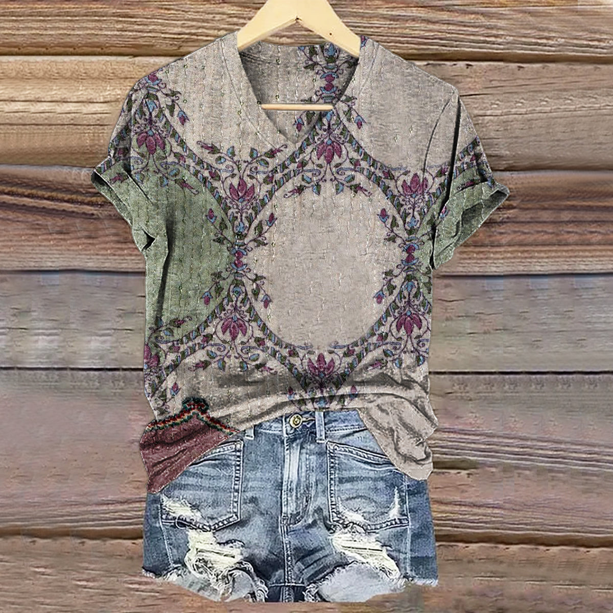 Women's Vintage Floral Art Print V-neck Casual T-Shirt