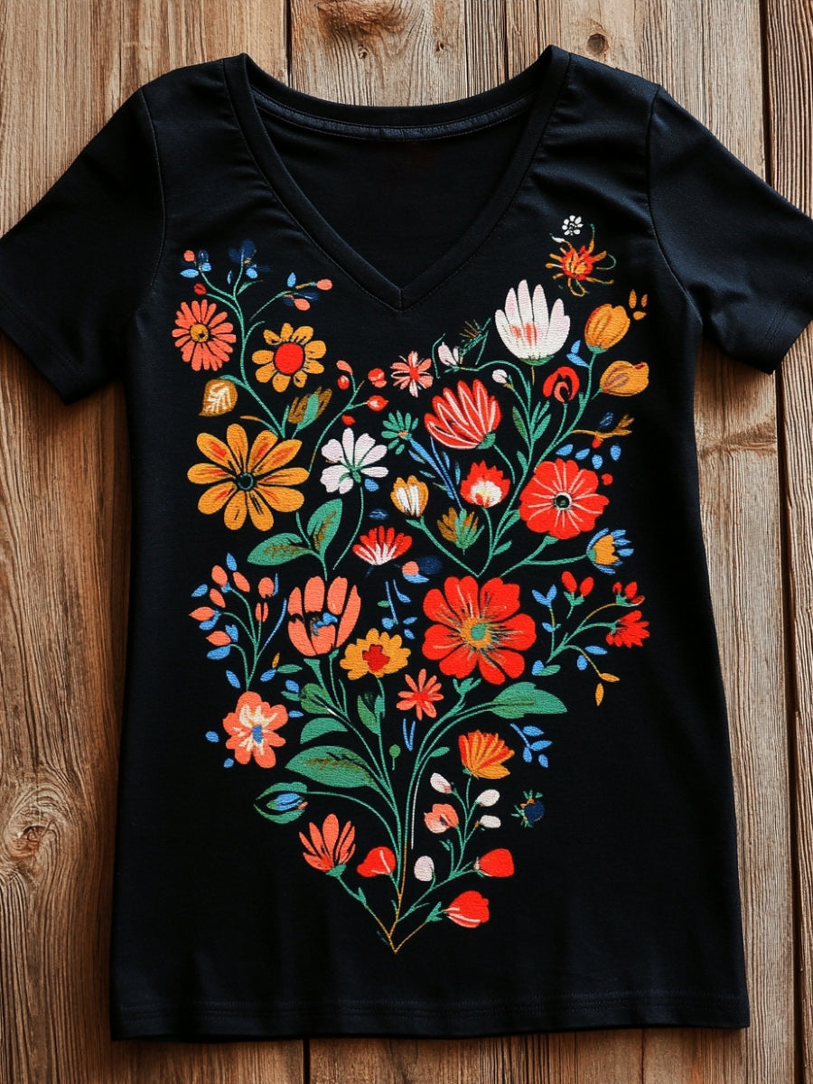 Women's Ethnic Floral Art Print V-neck Cotton T-shirt
