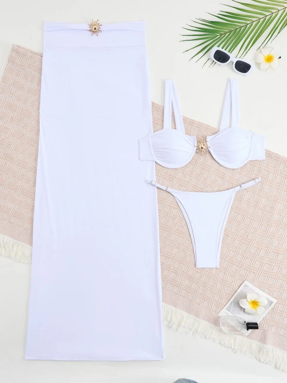 Sophisticated Dress With a Clean Classic Look