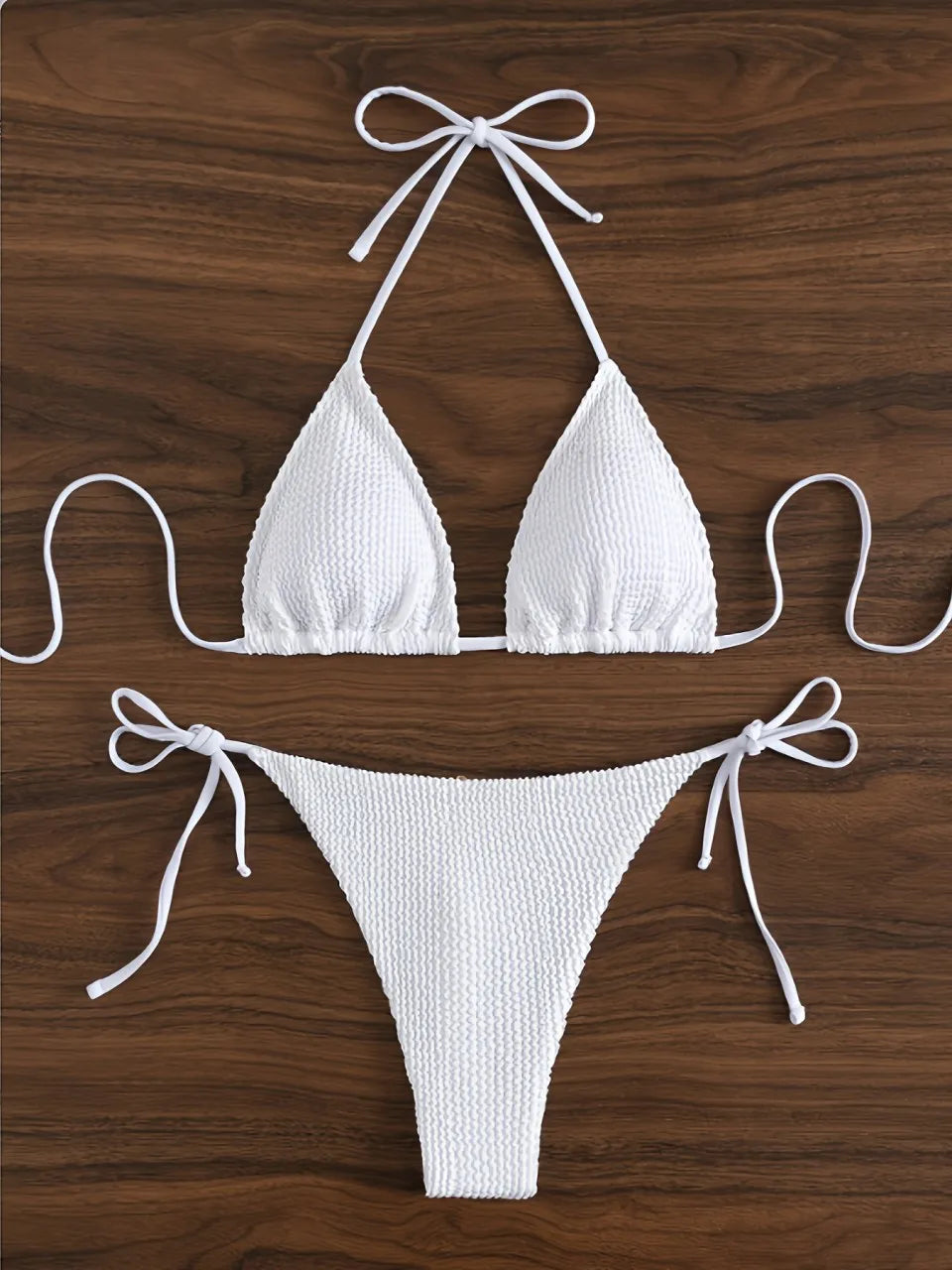 Beautifully Finished Bikini in a Timeless Design