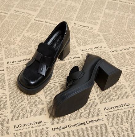 EP | - Chaussures en cuir encombrantes