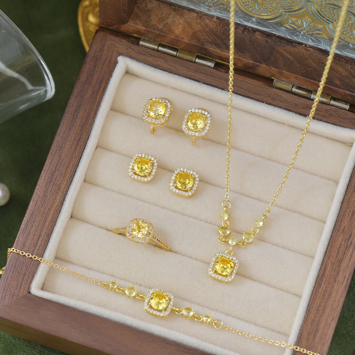 Citrine Halo Du Soleil Necklace
