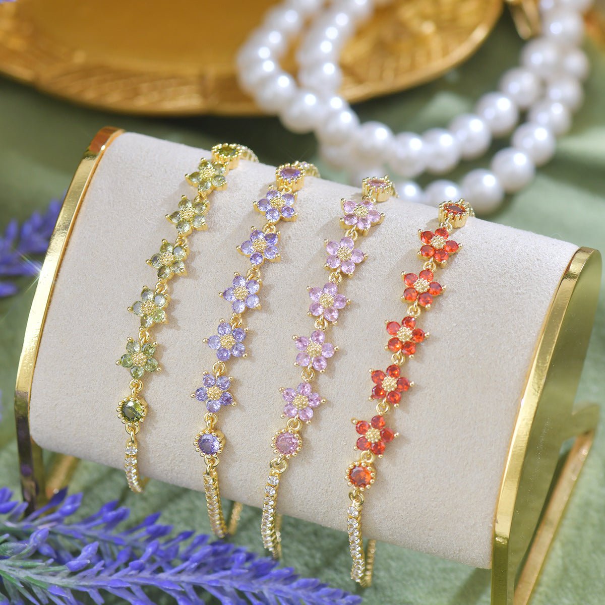 Elaria Bracelet in Green