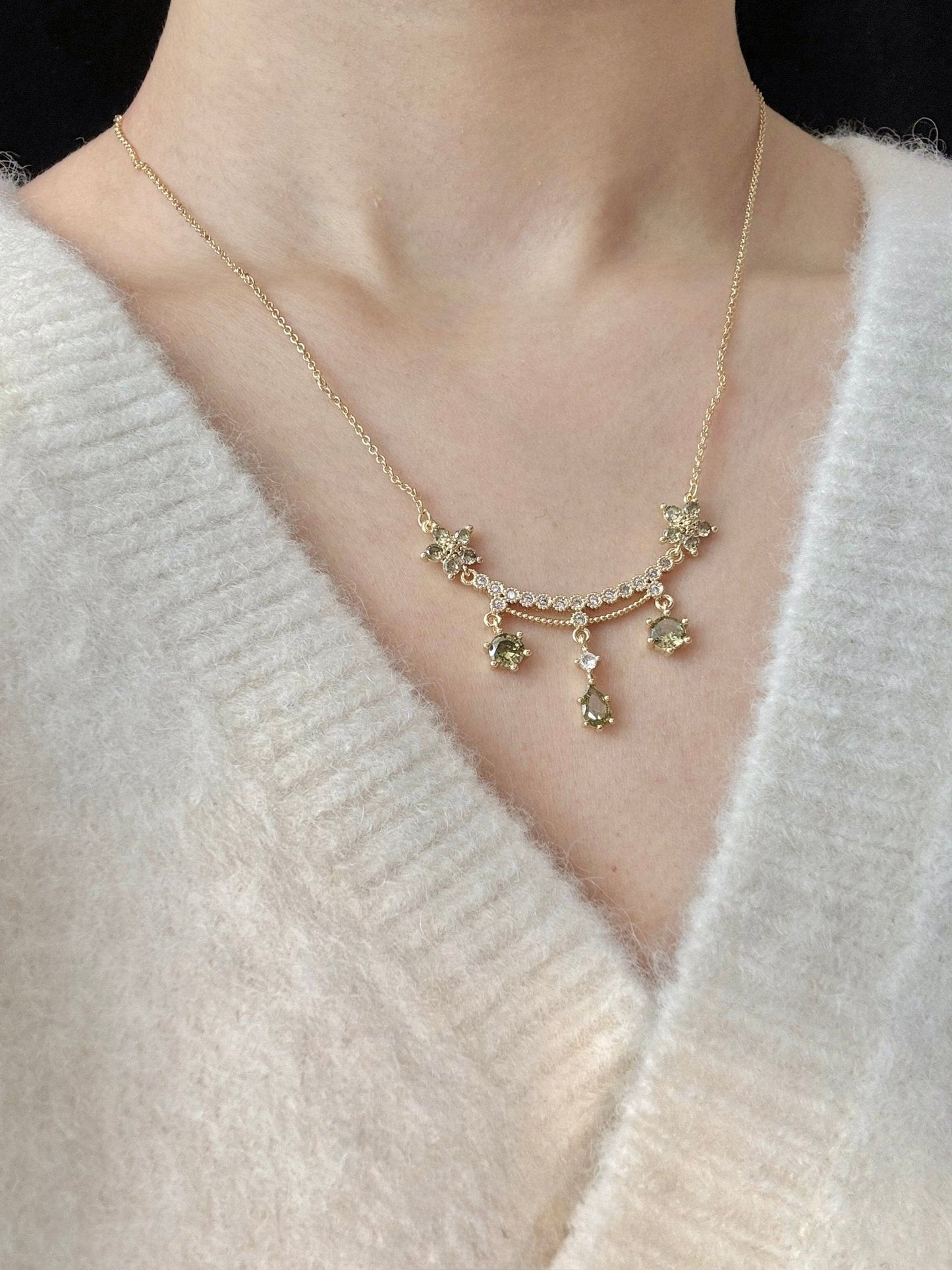 Wildflower Serenade Necklace in Green