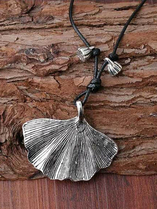 Artistic Retro Alloy Leaf Necklace