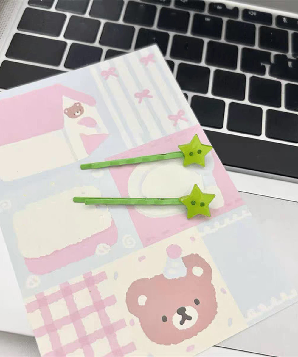 Green Acrylic Star a Pair Hairpin