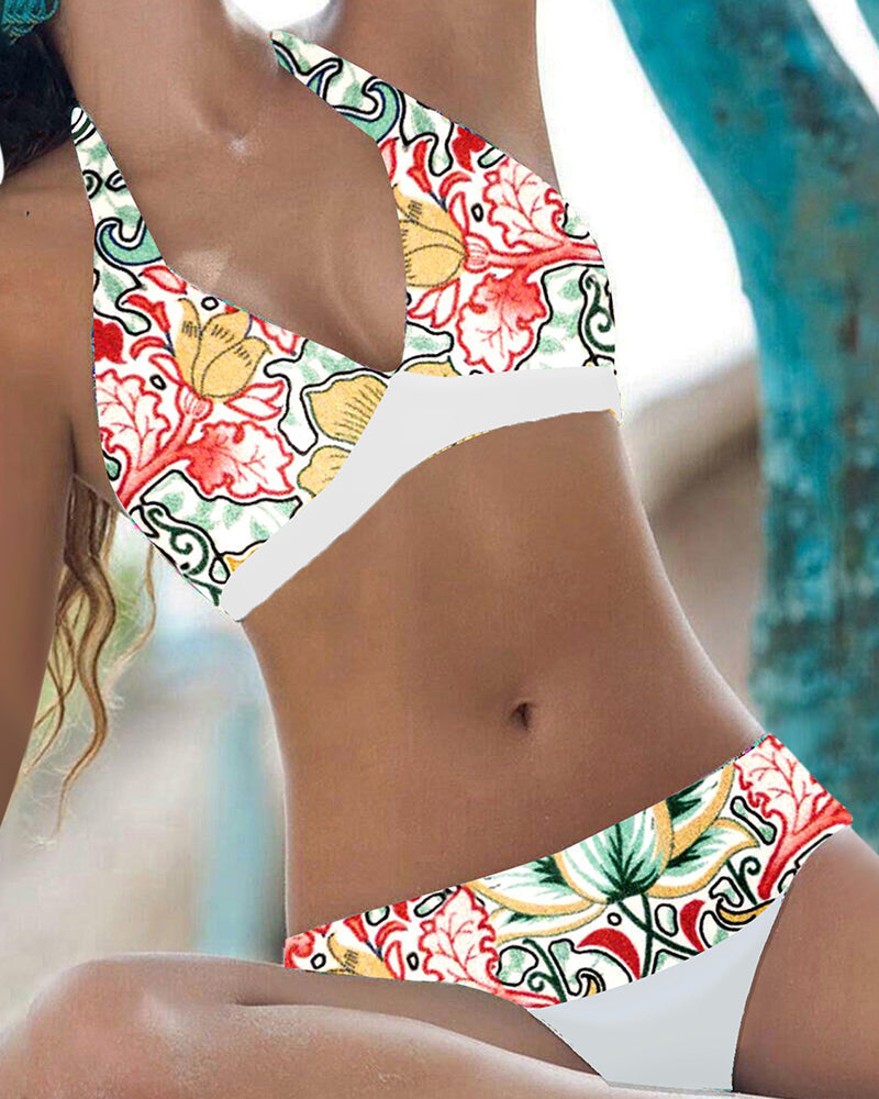 LM | Bikini set with floral pattern