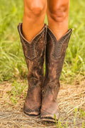 LM | Rustic western cowboy boots