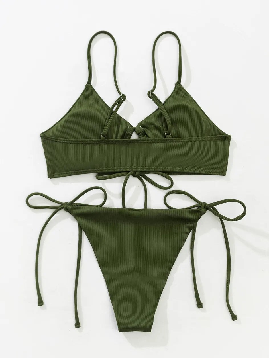Verónica® | Effortless and Bikinis
