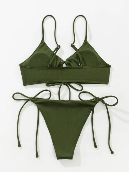 Verónica® | Effortless and Bikinis