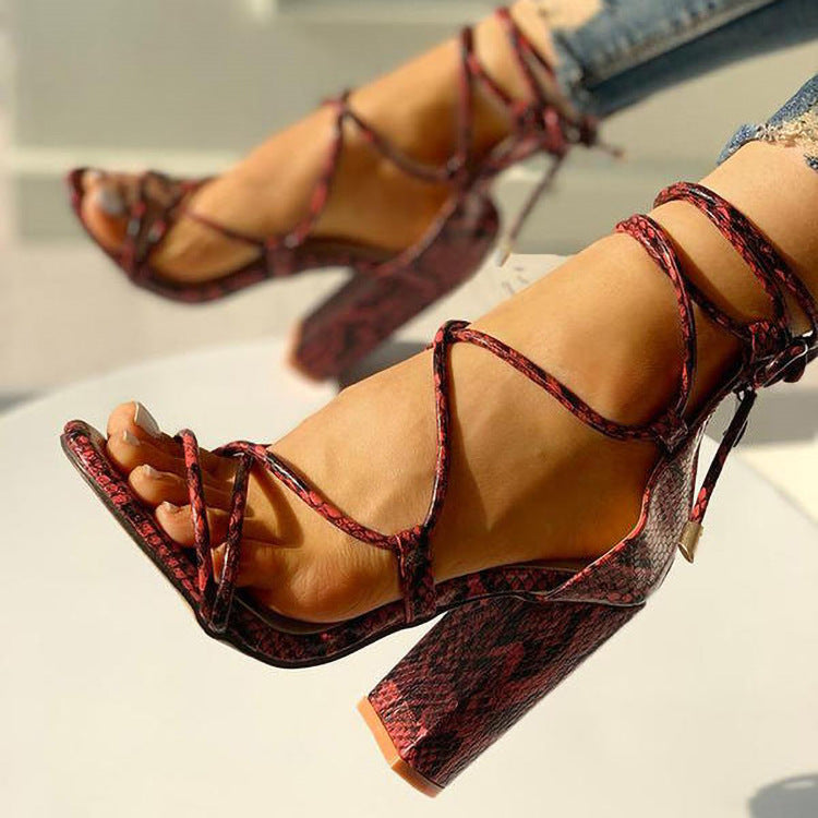 Graceful Orthopedic Sandals for Modern Look