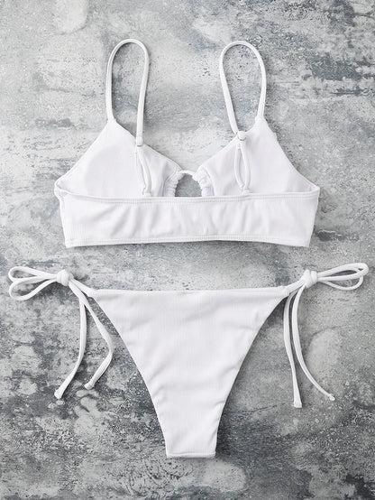 Verónica® | Effortless and Bikinis