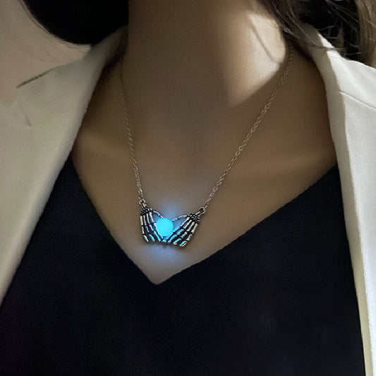 Unk Retro Skeleton Hand Luminous Necklace