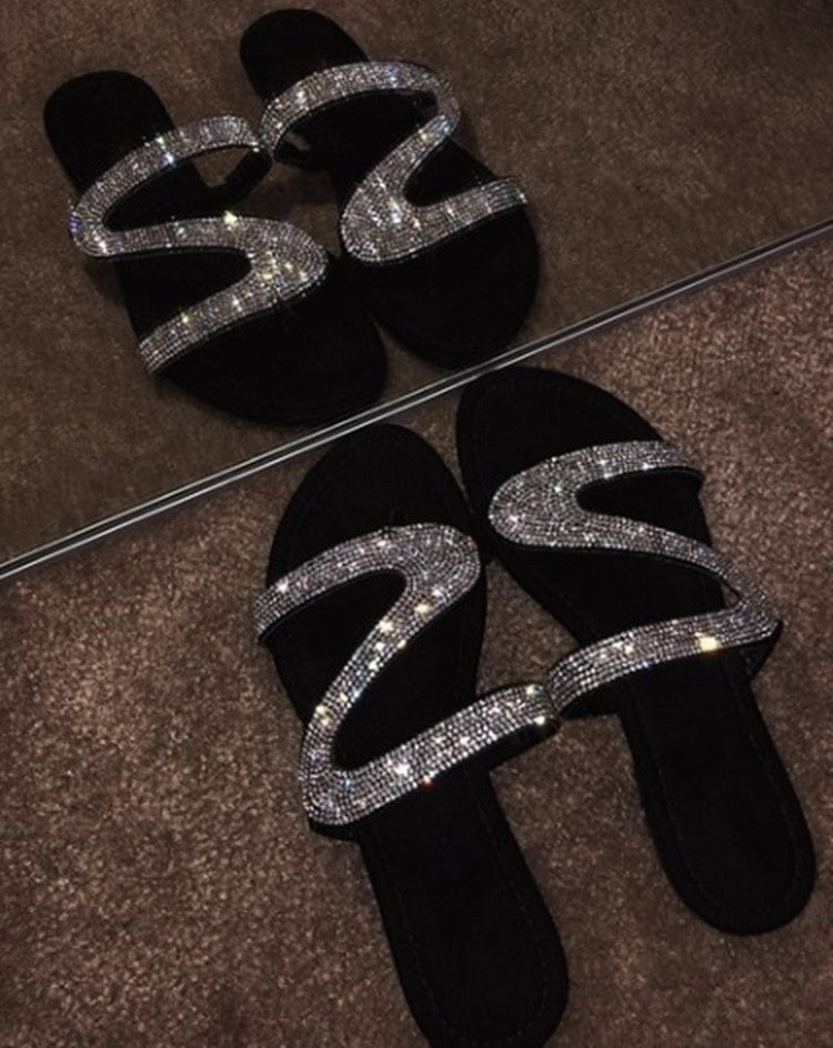 Graceful Orthopedic Sandals for Modern Look
