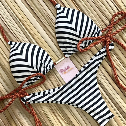 Flavia® | Effortless and Bikinis