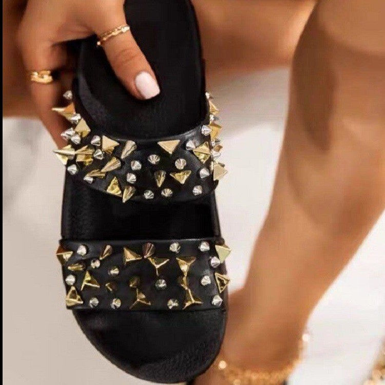 Graceful Orthopedic Sandals for Modern Look