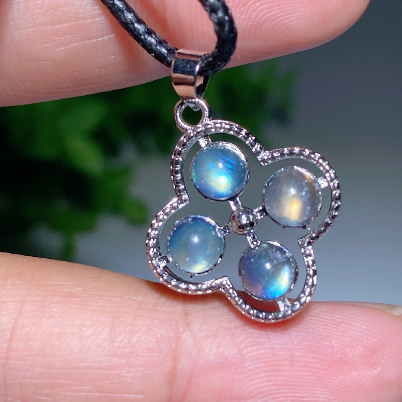 2cm Mixed Crystal Four-leaf Clover Pendant for Healing