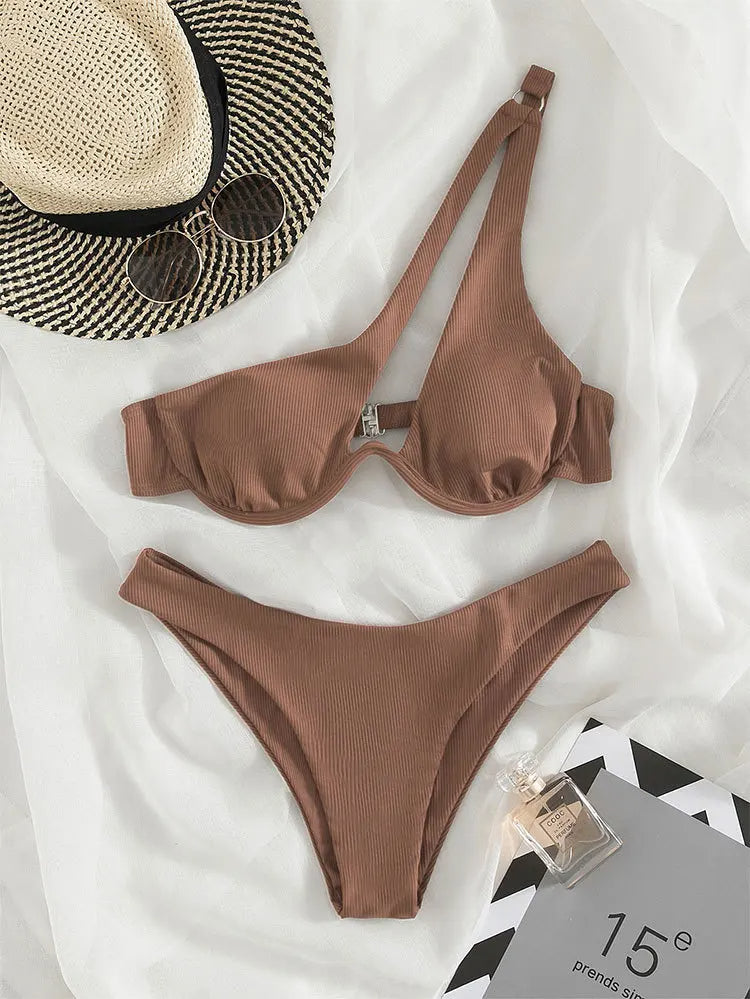 Sara® | Classic and Comfortable Bikini