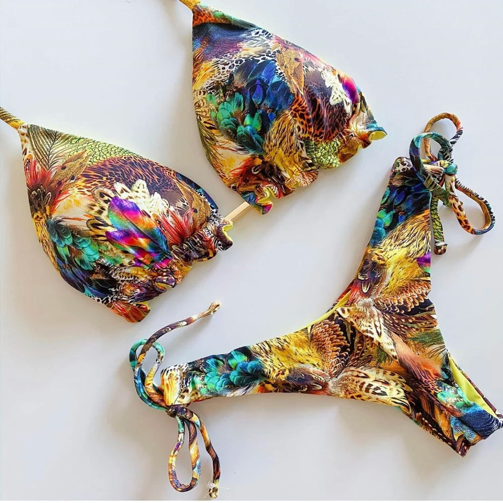 Flavia® | Effortless and Bikinis