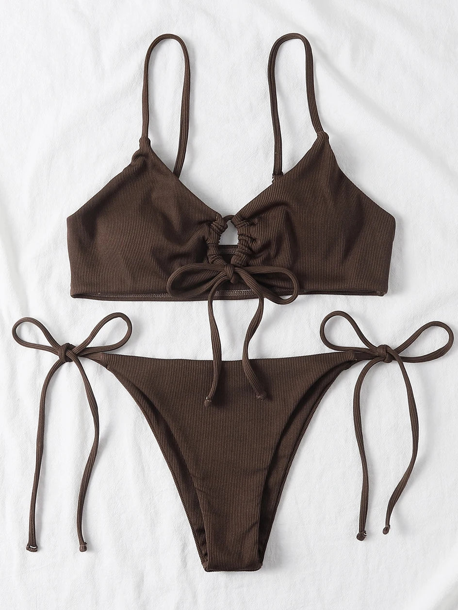 Verónica® | Effortless and Bikinis