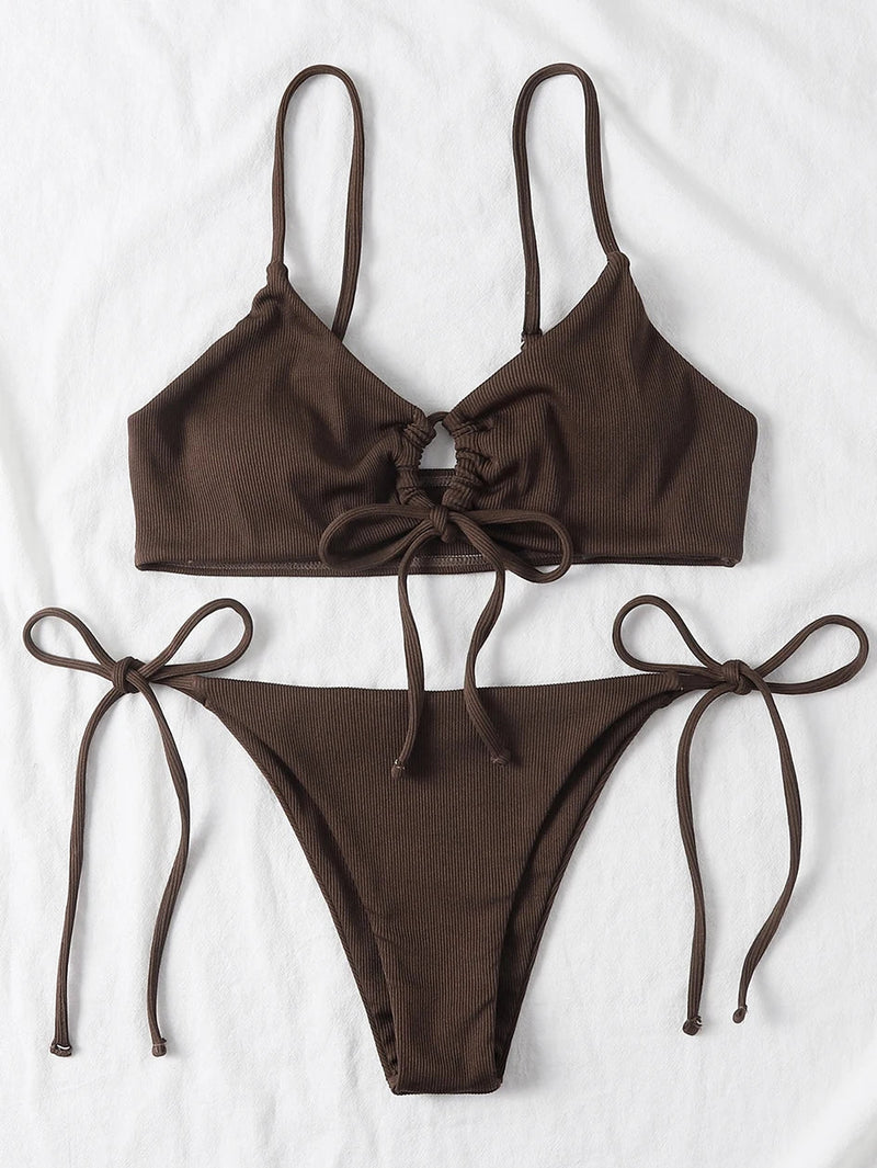 Verónica® | Effortless and Bikinis