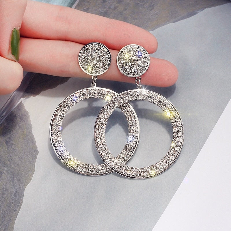 Elegant Gold Earring for Every Occasion