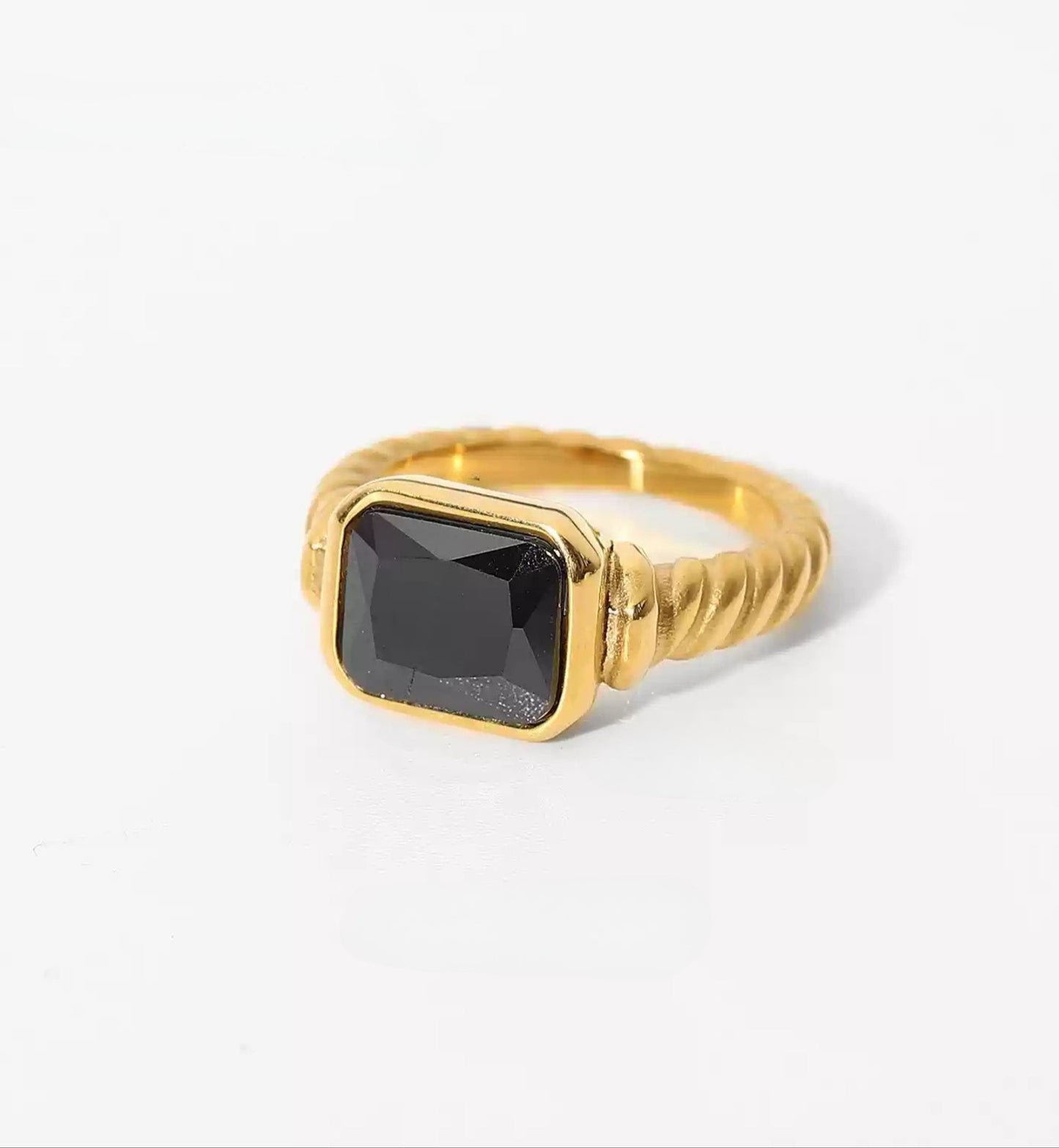 Luxe Bold Crystal Ring