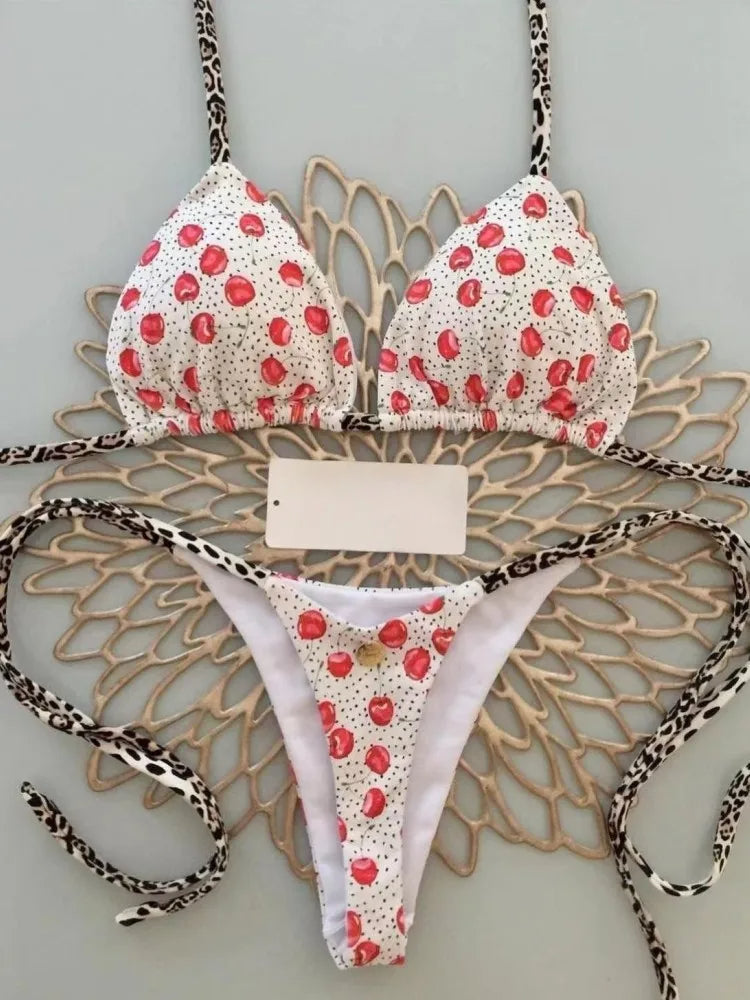 Eduarda® | Effortless and Bikinis