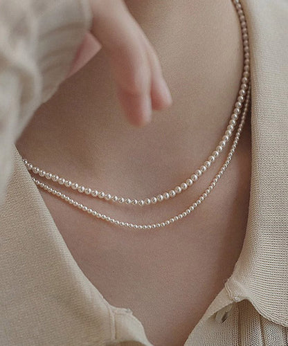 White Alloy Pearl Beadi Gratuated Bead Necklace