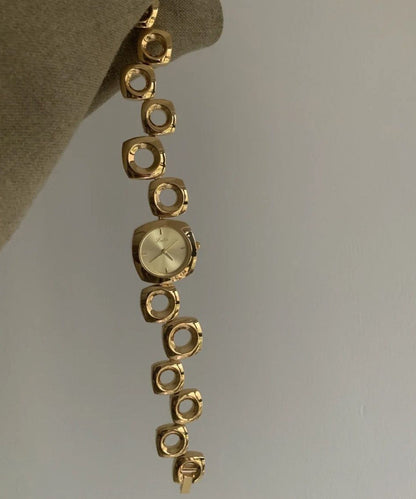 Boutique Silk Overgild Asymmetrical Hollow Out Watches
