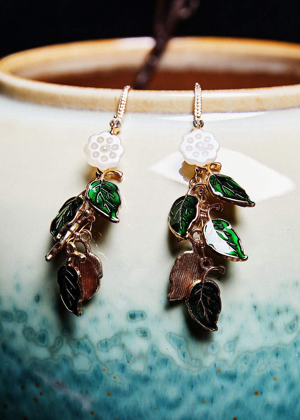 Green Leaf Gilding Drop Earrings