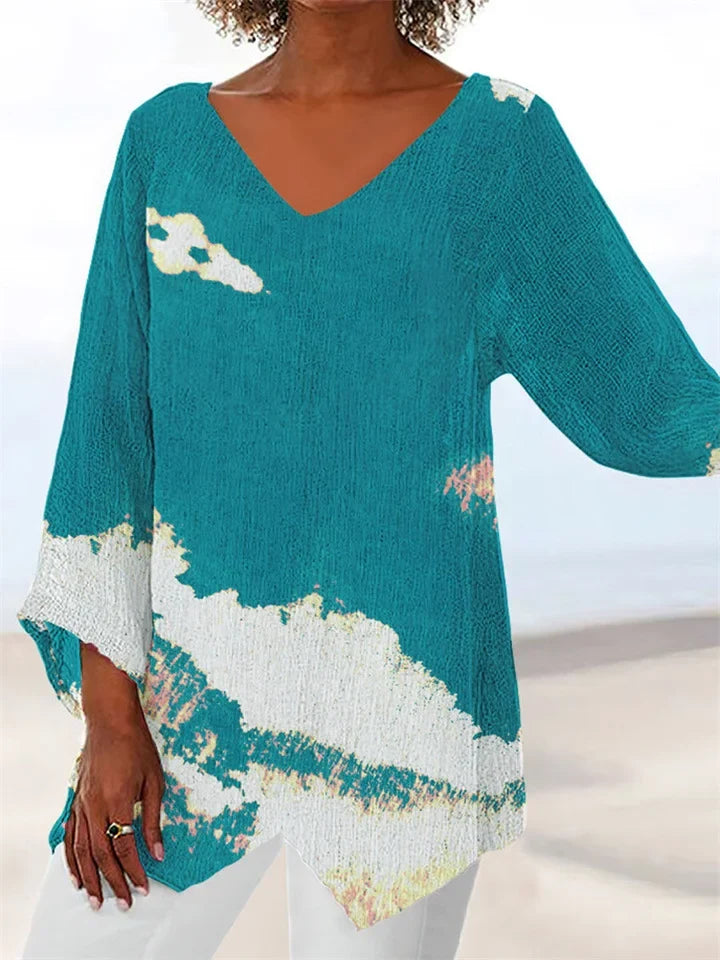 LM | Printed, loose blouse with V-neckline