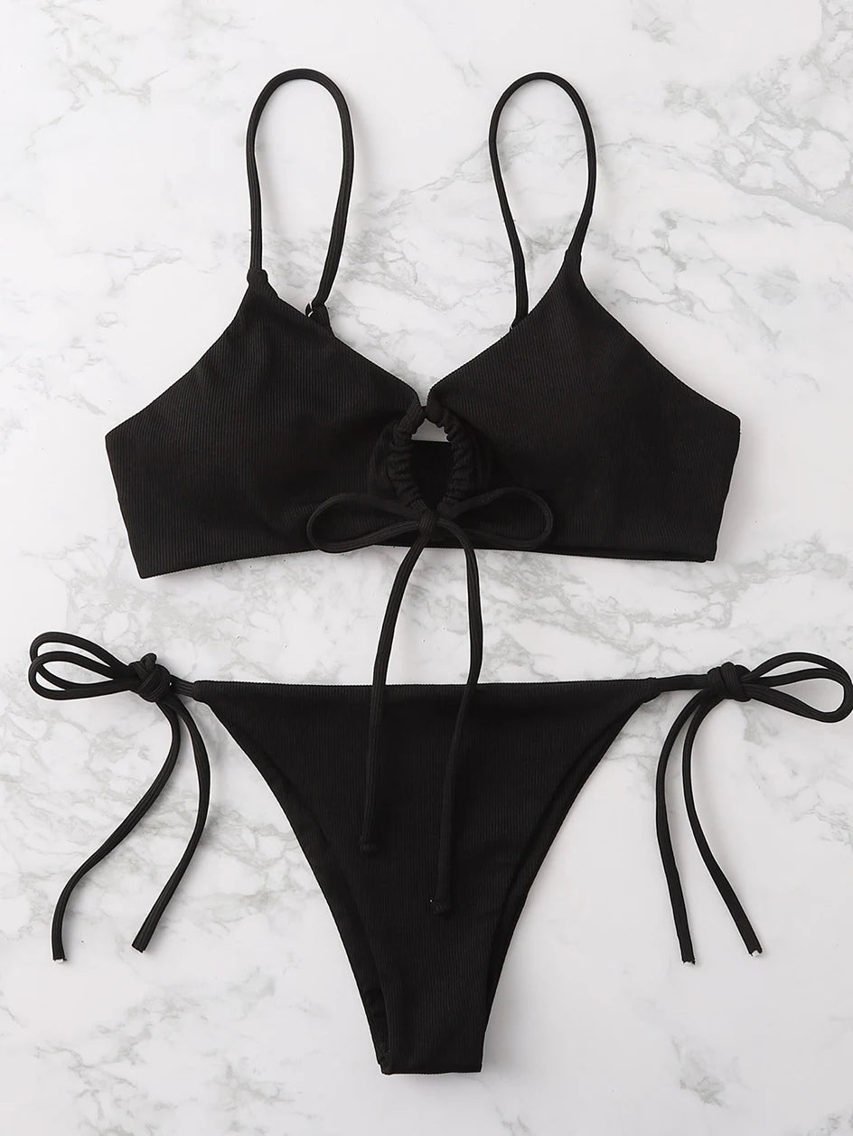Verónica® | Effortless and Bikinis