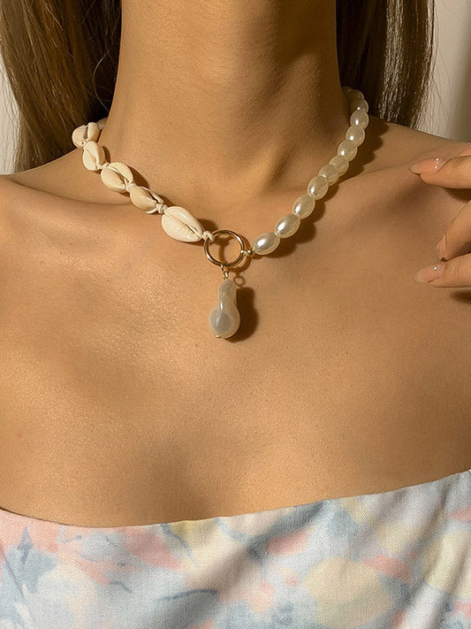 Creative Shell Beaded Pendant Necklace