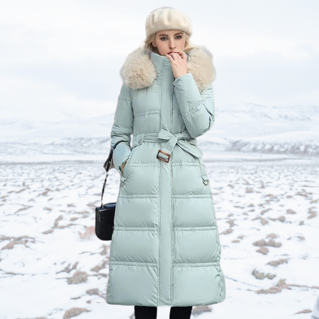 LM | Elegant fur coat for women