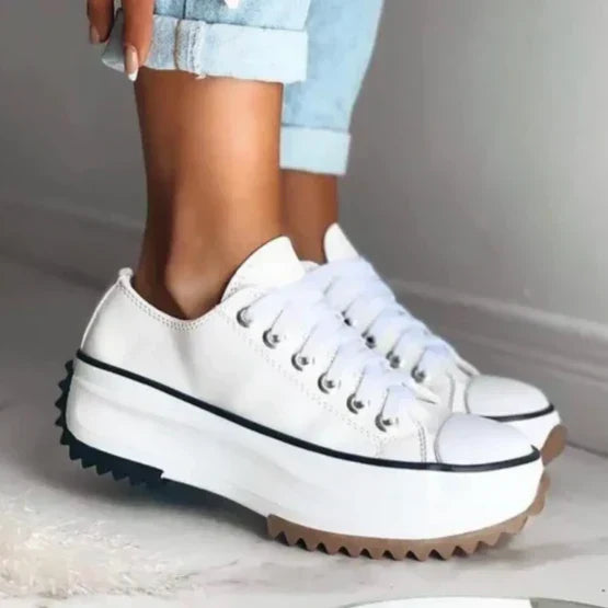 LM | Timeless and supportive orthopedic sneakers
