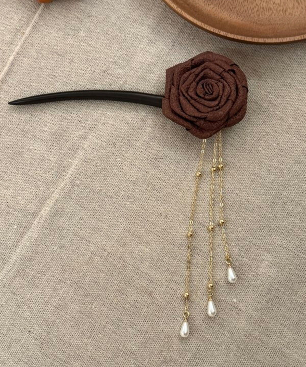 Fine Coffee Wooden Pearl Rose Tassel Hairpin