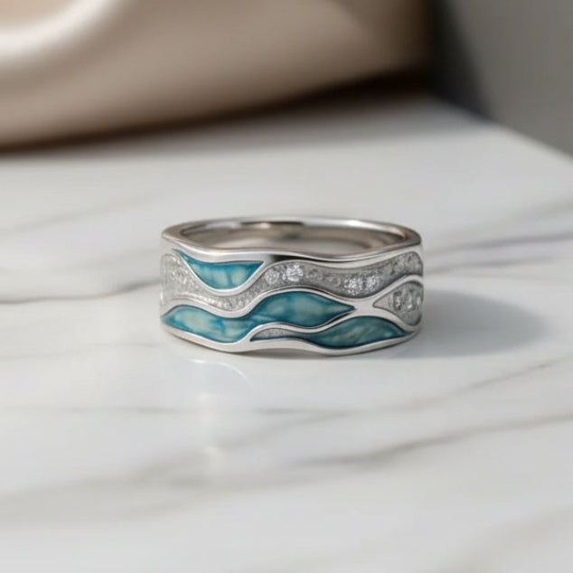 Classic Silver Ring with Timeless Appeal