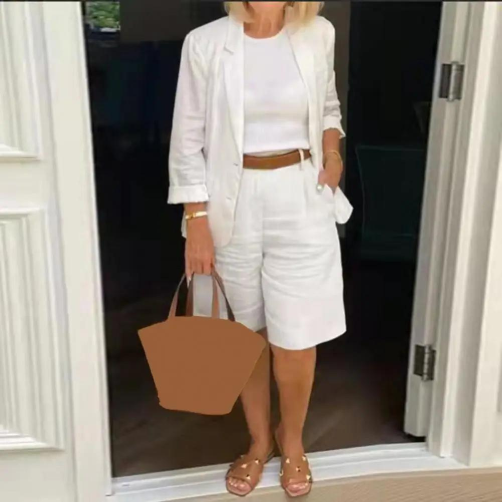 LM | Luxurious jacket and shorts set for women