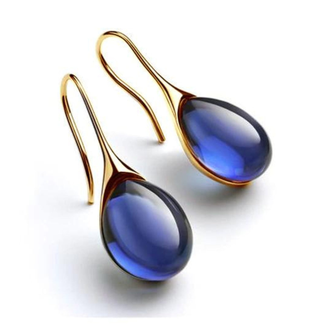 Romantic Gold Earring for Special Moments