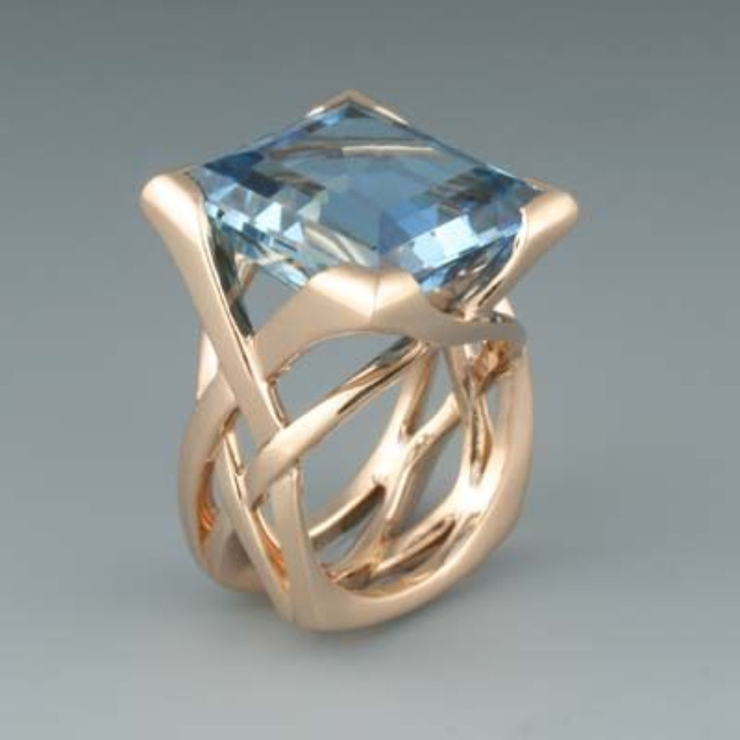 Romantic Gold Ring for Special Moments