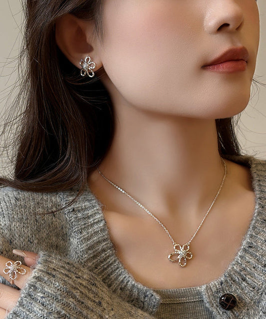 Silk Sterling Silver Zircon Sunflower Hollow Out Pendant Necklace Po007