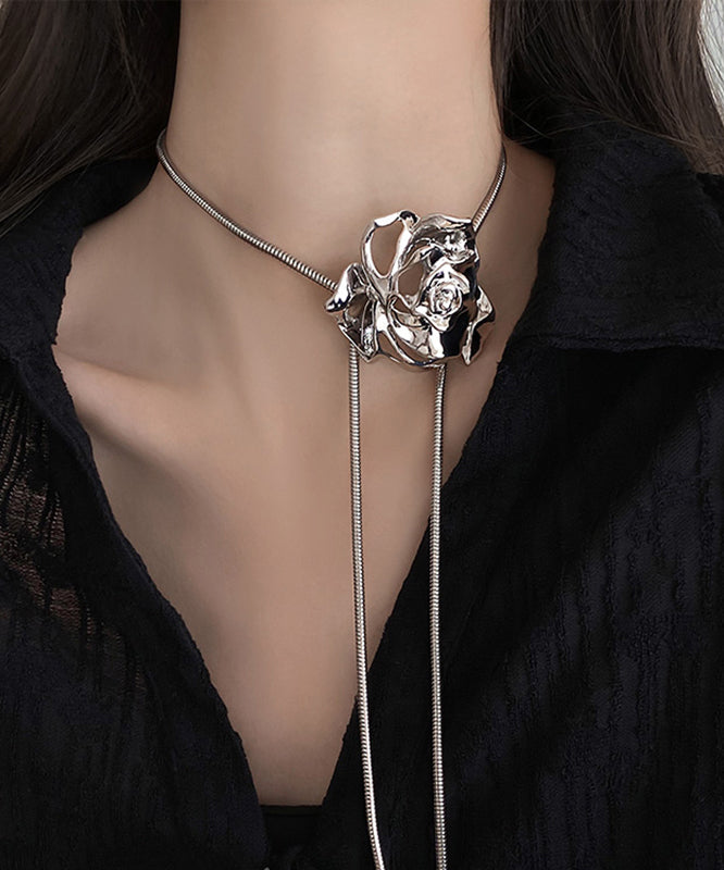 Fine Silk Sterling Silver Alloy Can Be Pulled Rose Pendant Necklace