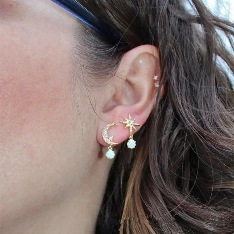 Classic Gold Earring with Timeless Appeal