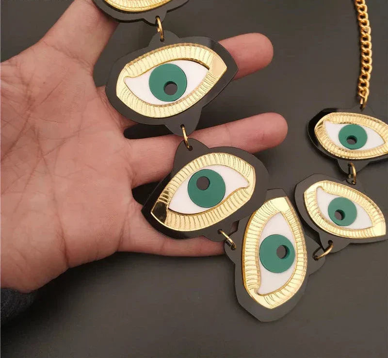 Green Eyes Earrings & Necklace Set
