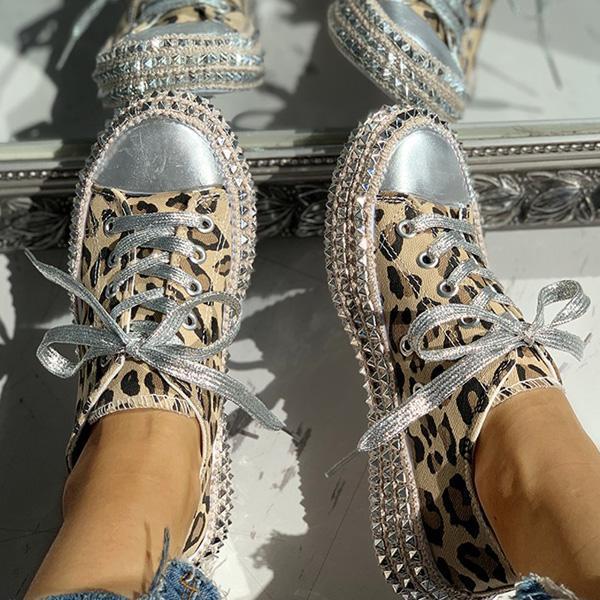 LM | Fashionable and supportive orthopedic sneakers