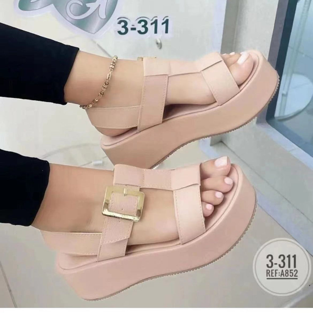 Chic Orthopedic Sandals with Unique Design