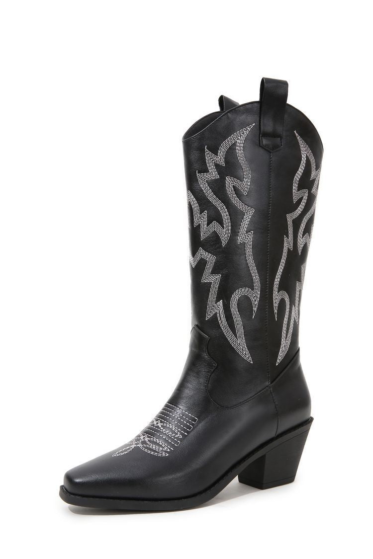 Graceful Orthopedic Boots for Modern Look