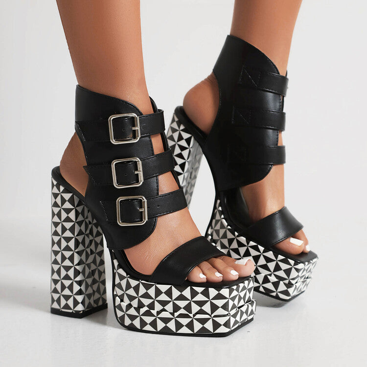 Graceful Orthopedic Sandals for Modern Look