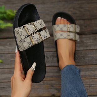 Graceful Orthopedic Sandals for Modern Look